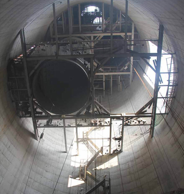  高空安裝煙囪平臺、爬梯、航標燈、避雷針