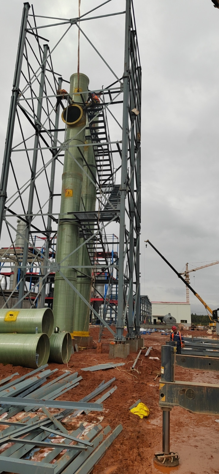 萬載紅獅玻璃鋼煙囪現場施工